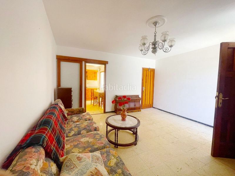 Foto b9153e44-785f-493e-9f48-075dd0d11aab. Edificio  con dos viviendas en el corazón en Ingenio
