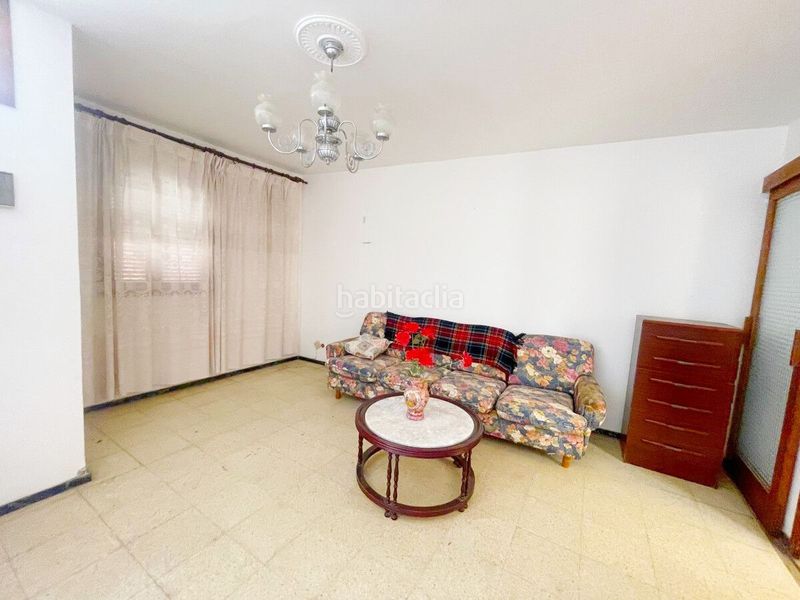 Foto d4490185-e56e-4957-80cd-8775549fe971. Edificio  con dos viviendas en el corazón en Ingenio