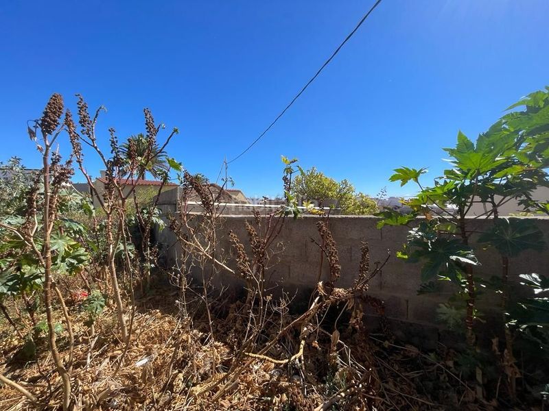 Foto cc27432b-e2be-42df-bdbe-d4bb0c6cc6cd. Terreno residencial solar urbano centrico en Ingenio pueblo Ingenio