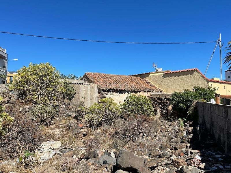 Foto f1b262d8-7c8c-4a91-987f-b05b850c03a0. Terreno residencial solar urbano centrico en Ingenio pueblo Ingenio