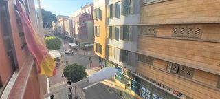 Lloguer Pis  Joacquin costa. Piso amplio en las palmas  centro con garaje incluido