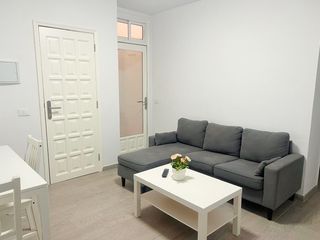 Rent Flat  San sebastian de la gomera. Piso moderno en alquiler por temporada  arona s.c. tenerife