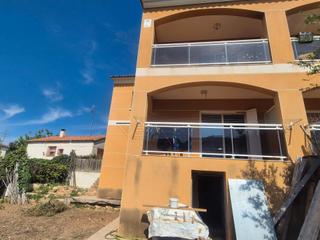 Casa aparellada  Avinguda marca hispnica