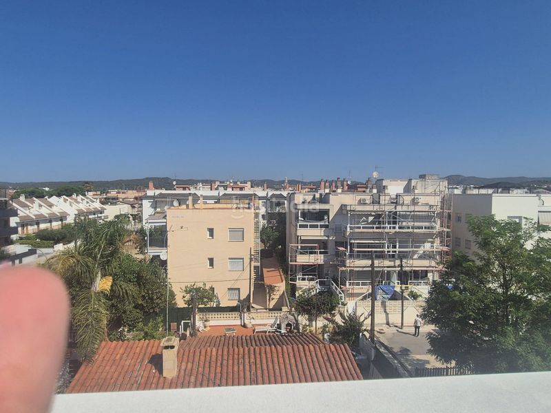 Foto e89a9036-c9fa-44f6-bb5b-c5ed2e53899f. Àtic a Maritim Cubelles