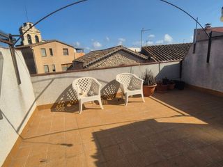 Casa adossada a Castellet i la Gornal. La casa que tu familia necesita! 4 habitaciones, terraza, buhard