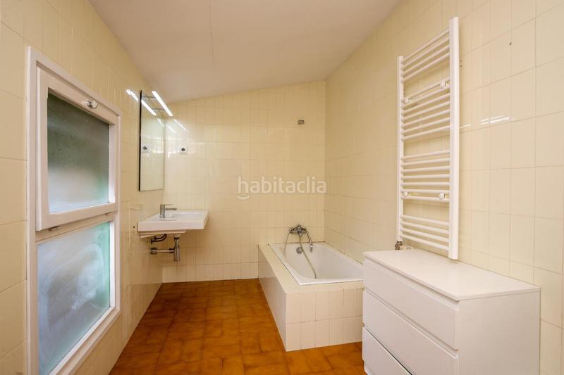 Foto 7767bea4-8b8c-4c87-8ace-5ae6f58eb715. Casa con riscaldamento parcheggio in Centre Rubí