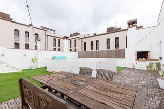 Casa  Calle de balmes. Comoditat, amplitud i confort