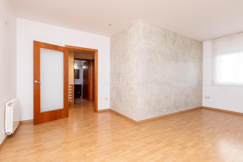 Foto 1498810b-cab6-4a94-b09a-5947dc581c63. Erdgeschoss in calle de l'hoquei 146 in Egara Terrassa