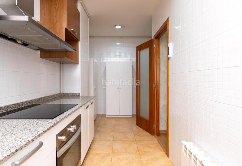 Foto 99208f95-8ed4-4274-9d63-f9924d082267. Erdgeschoss in calle de l'hoquei 146 in Egara Terrassa