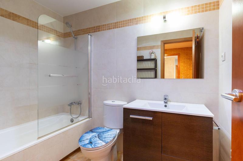 Foto d00c02fa-d9f9-43fd-a511-a6f07a9bfca3. Erdgeschoss in calle de l'hoquei 146 in Egara Terrassa