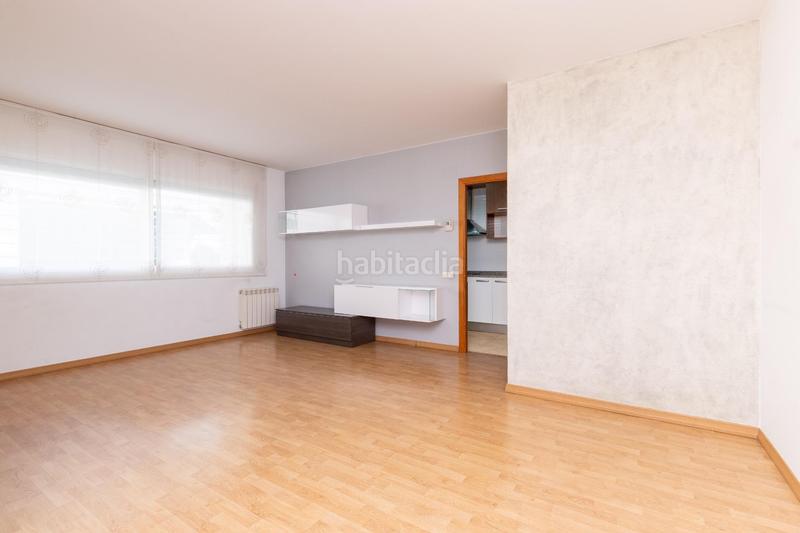 Foto d06b1d7d-4086-47ce-a883-3b21dfd97d46. Erdgeschoss in calle de l'hoquei 146 in Egara Terrassa