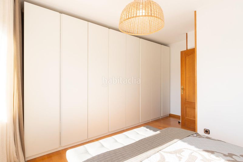 Foto abeeed10-a4ac-4490-ae43-25161a2c7b75. Casa amb aparcament a Cementiri Vell Terrassa