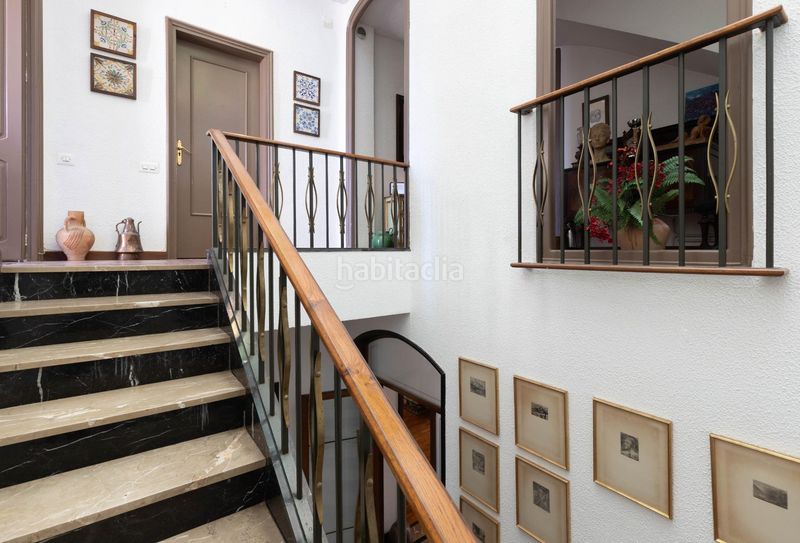 Foto f25b8b38-d41a-4c2e-ad2a-63a55a2d2810. Casa a Barri del Centre Terrassa