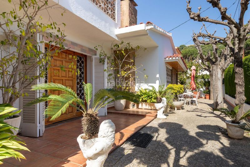 Foto 6f64b46d-0aa2-4a1e-a593-e28398e79020. Casa amb aparcament piscina a Premià de Dalt