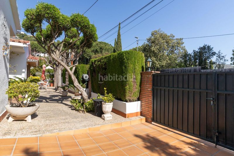 Foto 72b9ede5-5812-41b3-bb0f-a03e4bcb8fe5. Casa amb aparcament piscina a Premià de Dalt