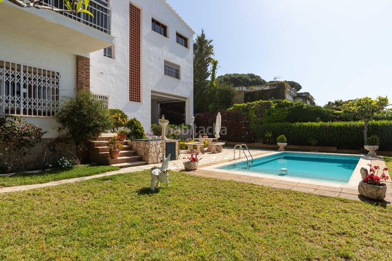 Foto a6d5a3d9-bef3-4f29-9450-f06a4d62abf1. Casa amb aparcament piscina a Premià de Dalt