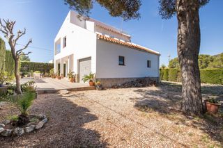 Maison  Calle tranquil.litat 8. Casa a preu de pis