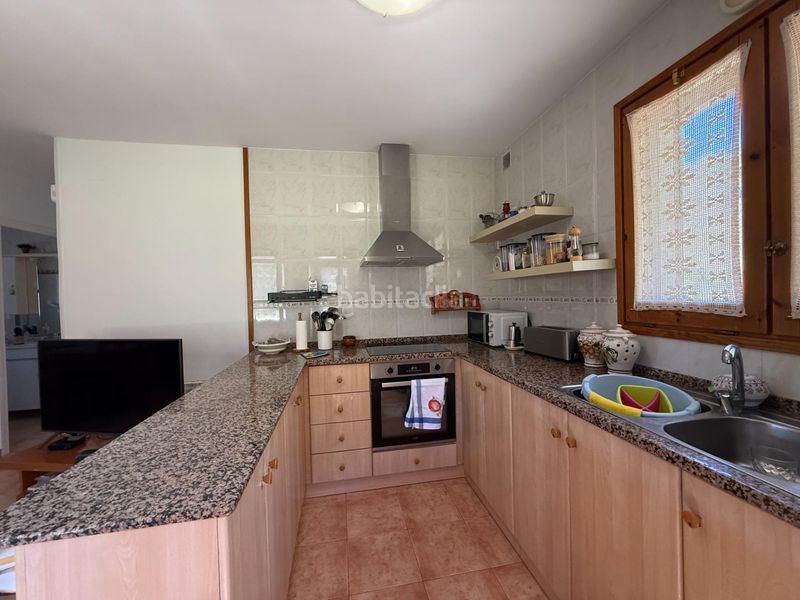 Foto c4884c52-1dc9-46e7-a4d3-a8a7d12400aa. Casa amb aparcament a Talamanca