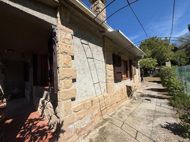 Foto fe6b15af-a3d6-4ebe-bc87-e07853f7f69d. Casa amb aparcament a Talamanca