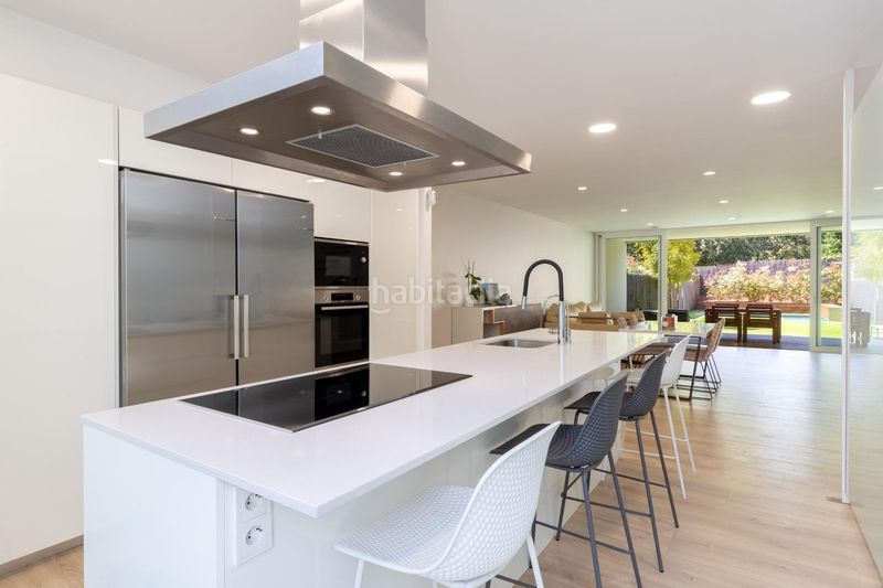 Foto 4857b1f3-fbbf-4158-bbc3-765576bfe2b7. Casa amb aparcament piscina a Matadepera