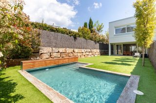 Casa  Calle ramon llull-ur la plana. Un oasi al poble de matadepera