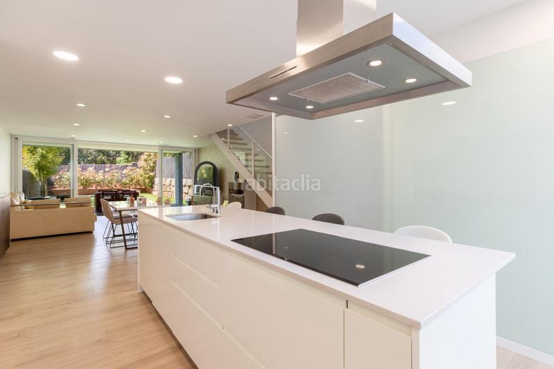 Foto f05f4cbb-78fe-4d0d-8c32-8df9d456ce78. Casa amb aparcament piscina a Matadepera