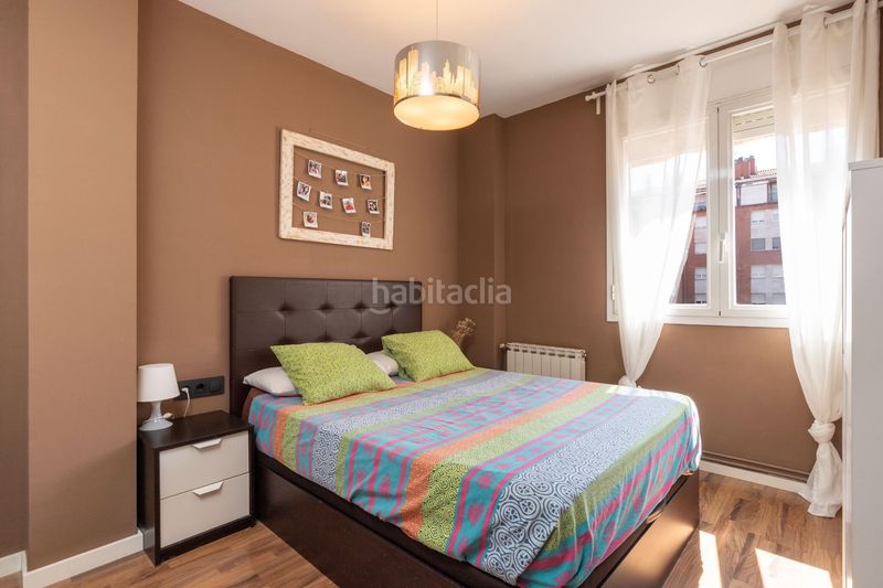 Foto a1b48744-085d-4ca2-b864-318326894201. Pis amb calefacció aparcament a Creu de Barberà Sabadell