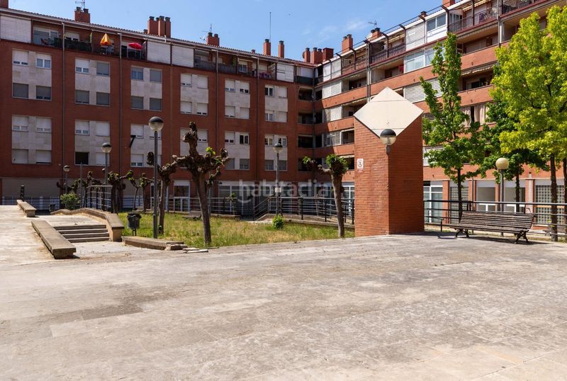 Foto f870a0bd-6432-413f-8537-a5135db1e8d2. Pis amb calefacció aparcament a Creu de Barberà Sabadell