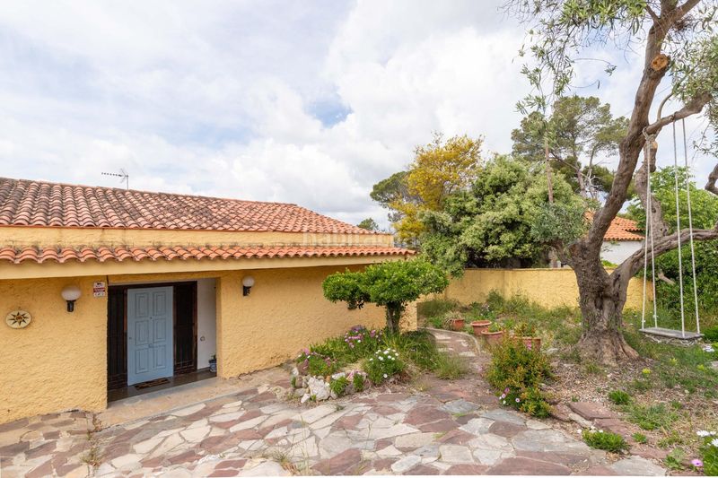 Foto 21ba8ca9-6457-487d-83ec-195f6a0111ff. Casa a carrer verge bruna 18 a Ullastrell