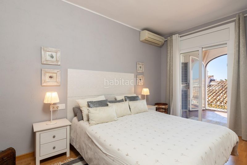 Foto cfe7cf19-bb11-4da3-b02d-847e2f927420. Casa amb aparcament a El francas Coma-ruga