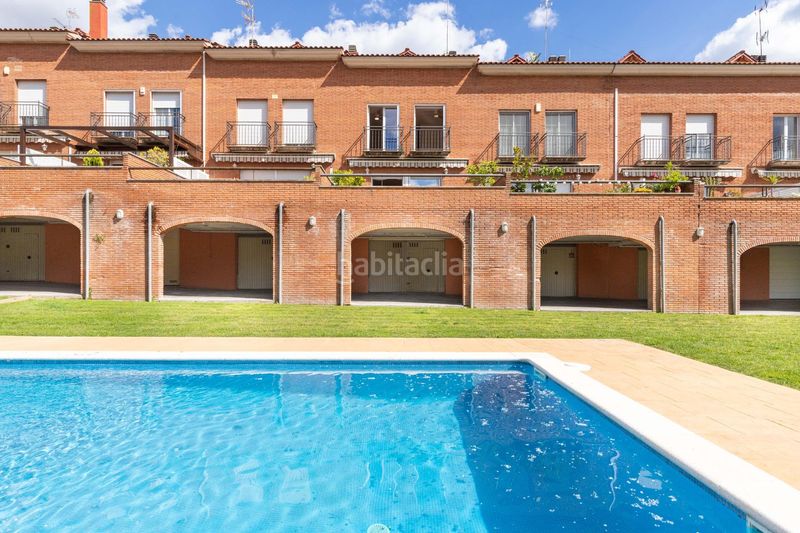 Foto 55328c26-15a2-4a4c-b1ce-e0a4228820d2. Casa amb calefacció aparcament piscina a Viladecavalls