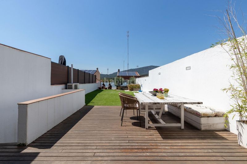 Foto 558b5f96-59d4-434e-a9bd-6981b1aed80d. Casa amb aparcament a Viladecavalls