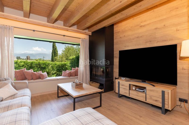 Foto a92f1e11-deca-40c8-826f-7fcf094a2584. Casa amb aparcament a Bolvir