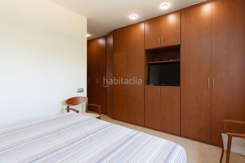 Foto c40413ec-7014-4b98-a6fd-669aa5147369. Casa amb calefacció aparcament piscina a Vacarisses