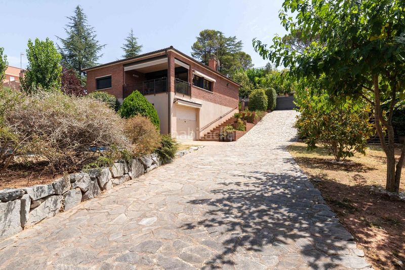 Foto d741eccd-f4a8-41c2-8969-4f8b7e00430a. Casa amb calefacció aparcament piscina a Vacarisses