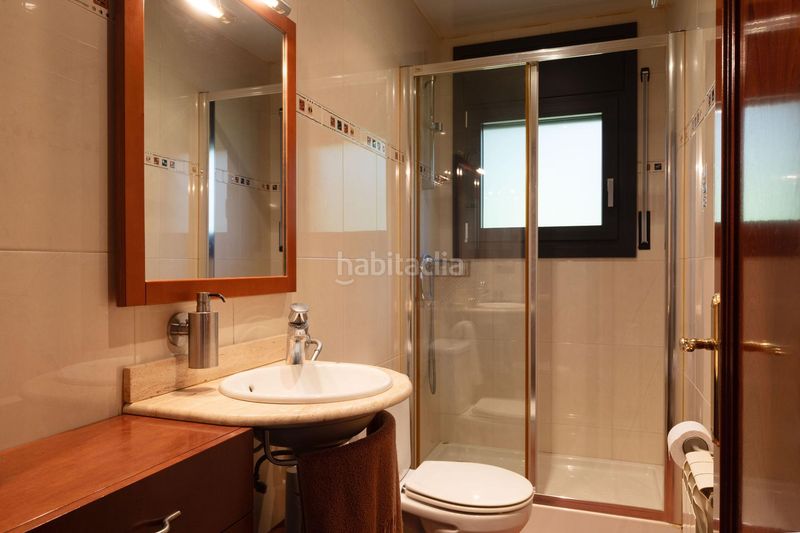 Foto f08dce63-8a3e-4152-9cd7-cf93f61f631e. Casa amb calefacció aparcament piscina a Vacarisses