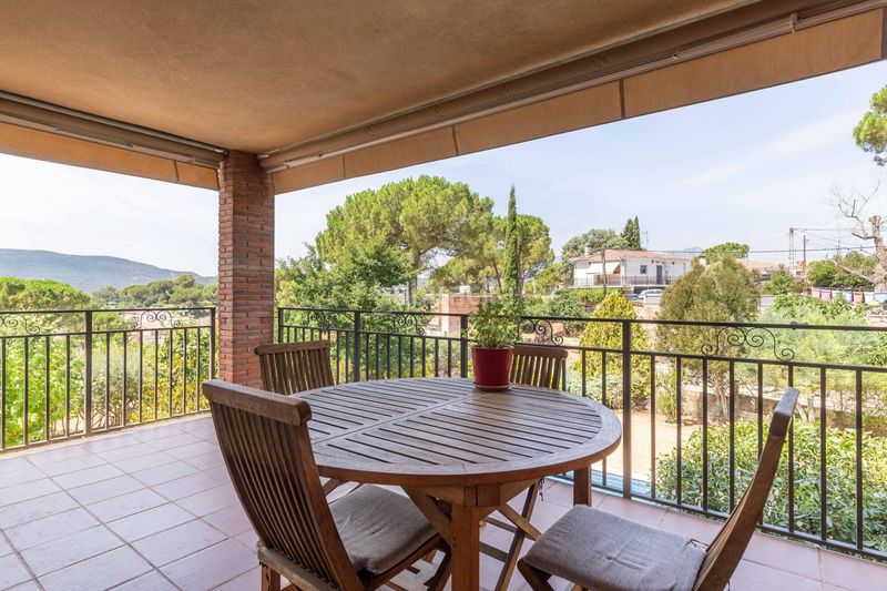 Foto fab95845-4916-4b73-9a7a-ceb79120bf84. Casa amb calefacció aparcament piscina a Vacarisses