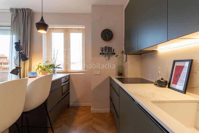 Foto b9a0db51-048c-4129-b3e7-ba5e6527ceb6. Àtic amb aparcament a La Nova Esquerra de l´Eixample Barcelona