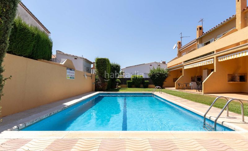 Foto 00c172c3-0377-4651-9843-9e46b63fbe58. Casa amb aparcament piscina a Riells Escala (L´)