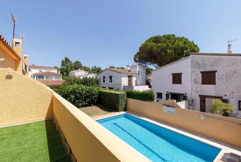 Foto 0c4ef8c4-9b76-49a8-8935-29204d3c6e0a. Casa amb aparcament piscina a Riells Escala (L´)