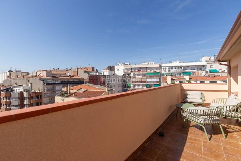 Foto f83c03ba-a12b-424b-9fab-bc35c72ad7cb. Dúplex a calle balmes a Torrent d'en Pere Parres Terrassa