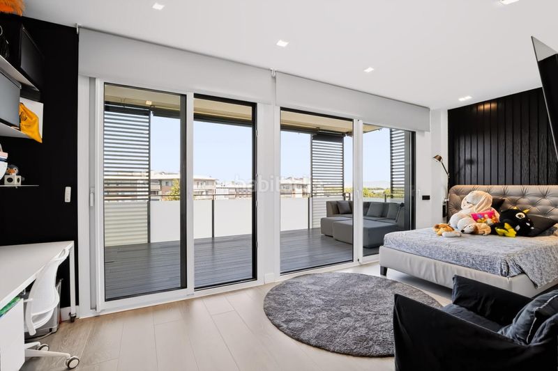 Foto d390cb79-aa0a-43d0-b627-e87048196431. Duplex con riscaldamento parcheggio piscina in Volpelleres Sant Cugat del Vallès