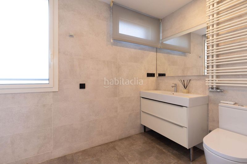 Foto f12ebd32-9952-49e7-bdcf-b5052d865691. Dúplex amb calefacció aparcament piscina a Volpelleres Sant Cugat del Vallès