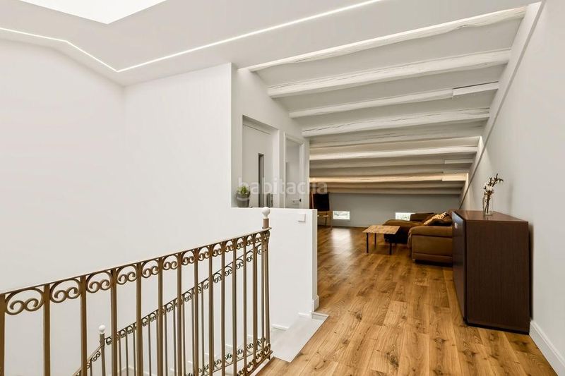 Foto b063a59d-f6bc-4cd9-b6b7-4739d4fc94e2. Casa a calle major 9 a Castellbisbal