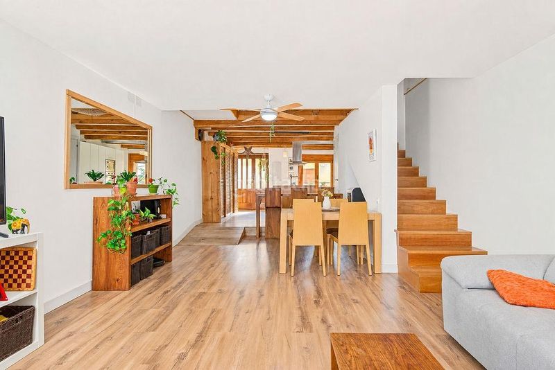 Foto c7922feb-2ad7-4824-8197-22f9d0cbe718. Maison dans Ullastrell