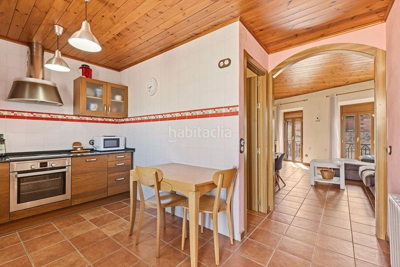 Foto 0086047b-e501-4f43-81f6-0838e7348f02. Casa amb calefacció a Vallbona de les Monges