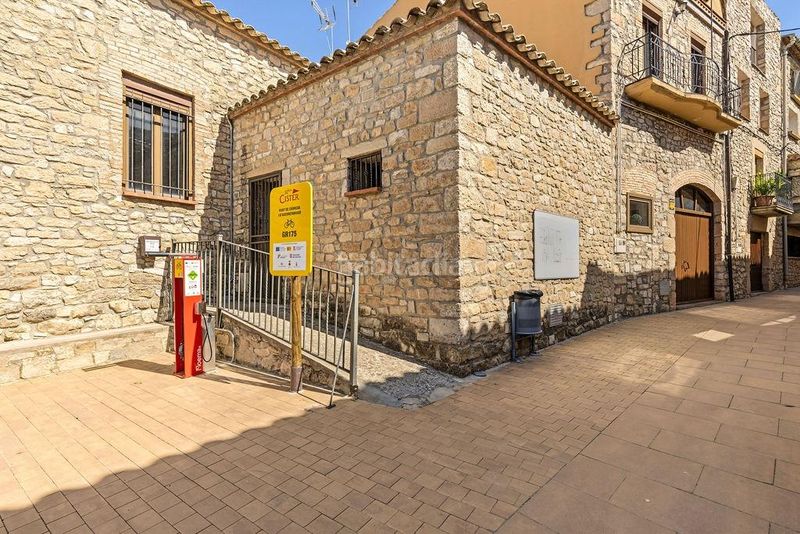 Foto 54b7213a-4718-451a-a24f-efe4622ed7bd. Casa amb calefacció a Vallbona de les Monges