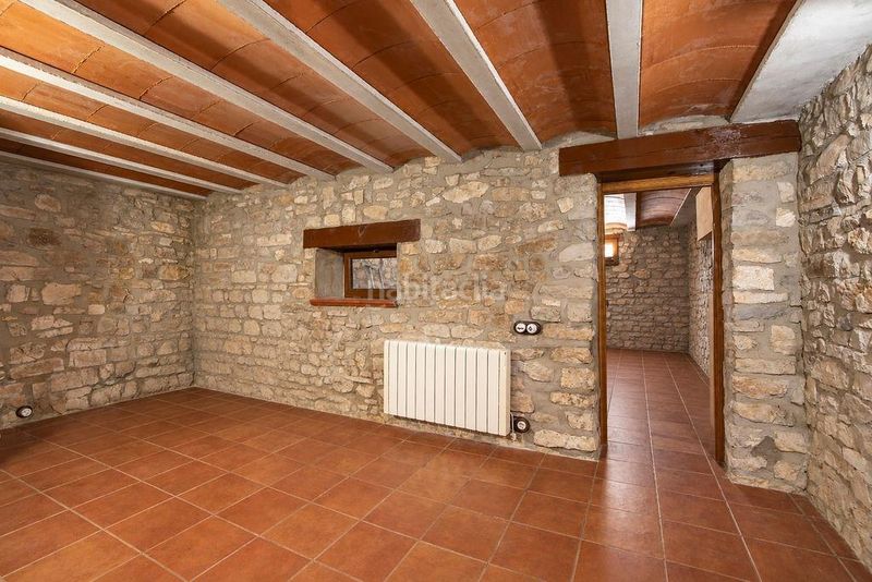 Foto b8352063-d1cb-41b1-aee6-60b1c19aab97. Casa amb calefacció a Vallbona de les Monges