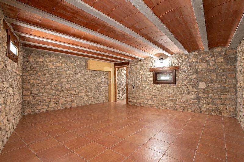 Foto e56e14b1-ffc1-4317-a0be-668fa49852a8. Casa amb calefacció a Vallbona de les Monges