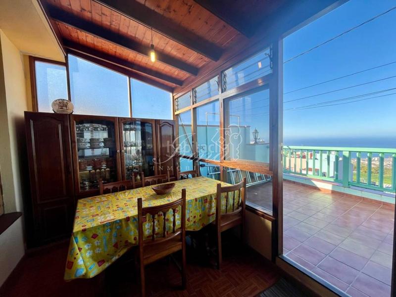 Foto 2011e936-66e9-41d5-b862-16e7b5269f01. Semi detached house with parking in La Perdoma - San Antonio - Benijos Orotava (La)